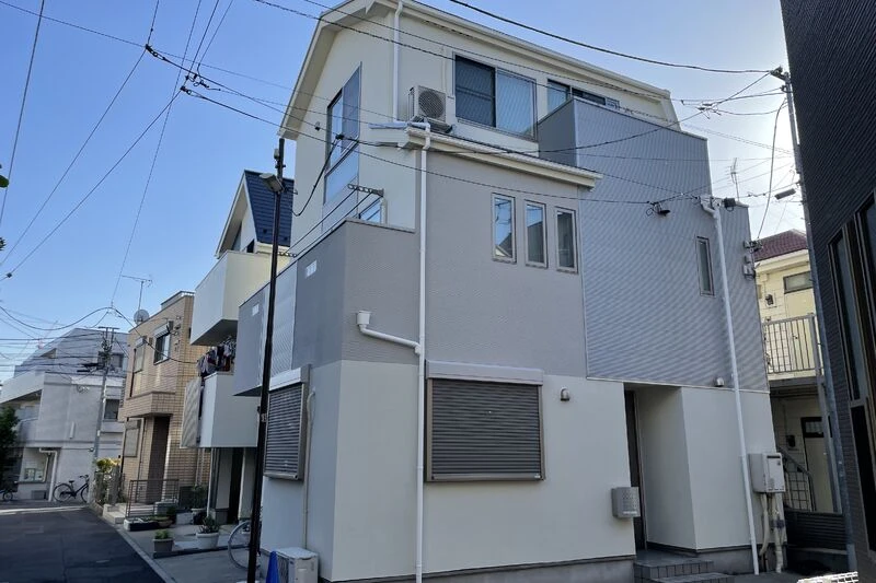2階建て住宅の外観